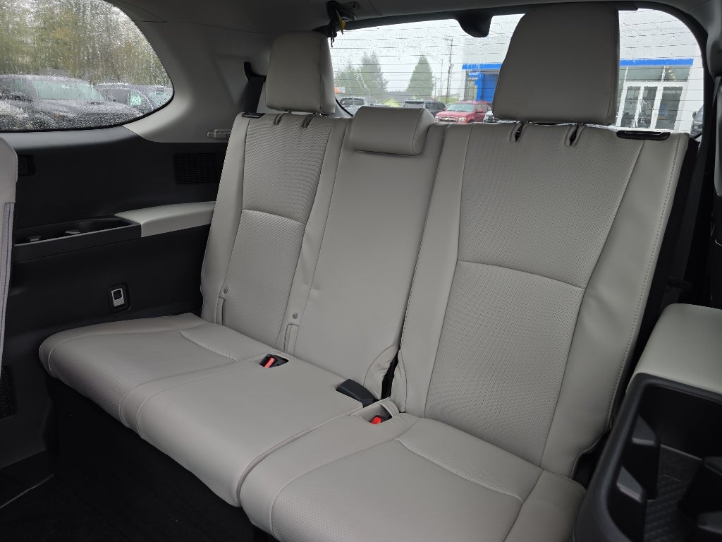 2026 Toyota Grand Highlander LE