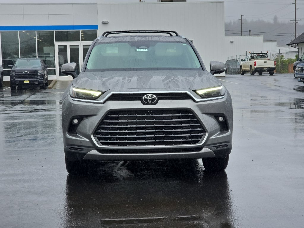 2026 Toyota Grand Highlander LE