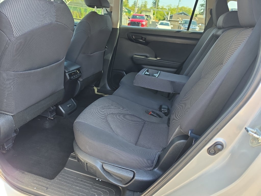 2020 Toyota Highlander L