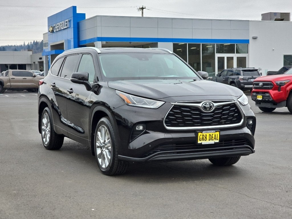 2022 Toyota Highlander Limited