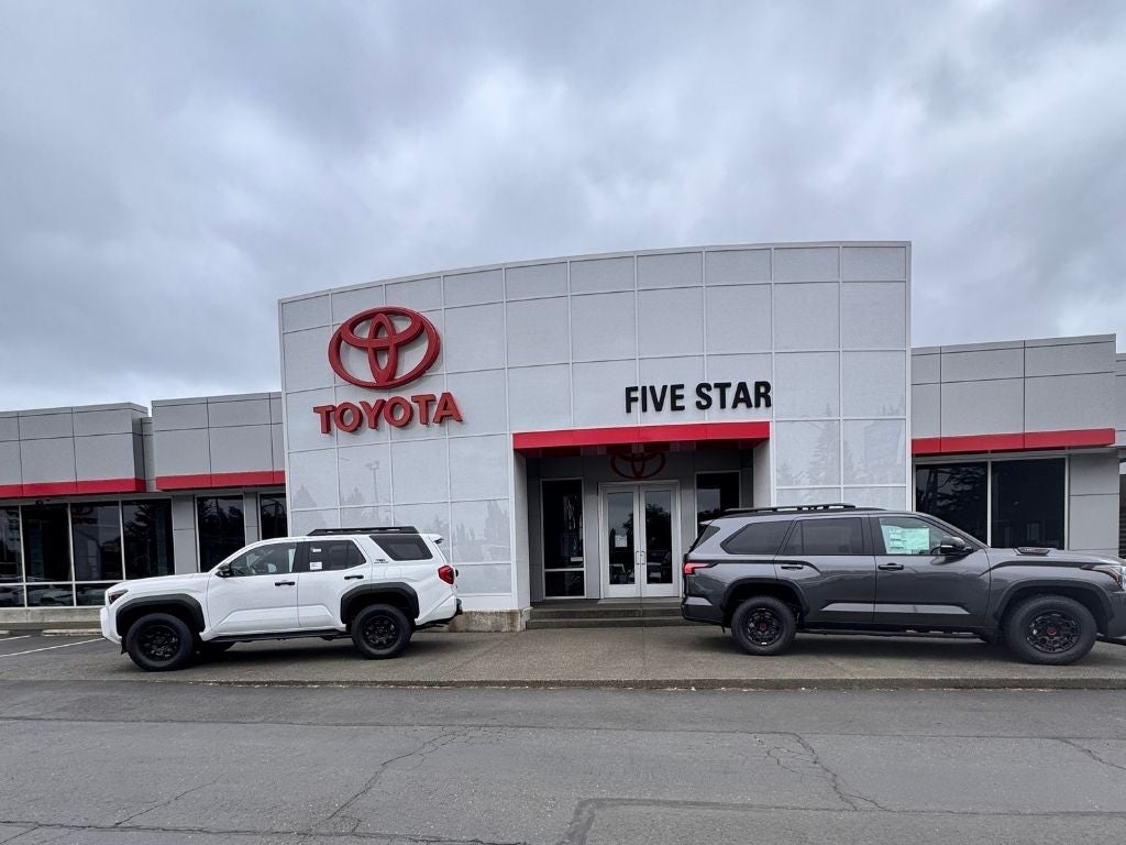 2023 Toyota Highlander Hybrid Platinum