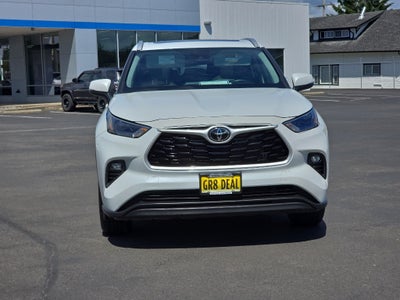 2022 Toyota Highlander XLE