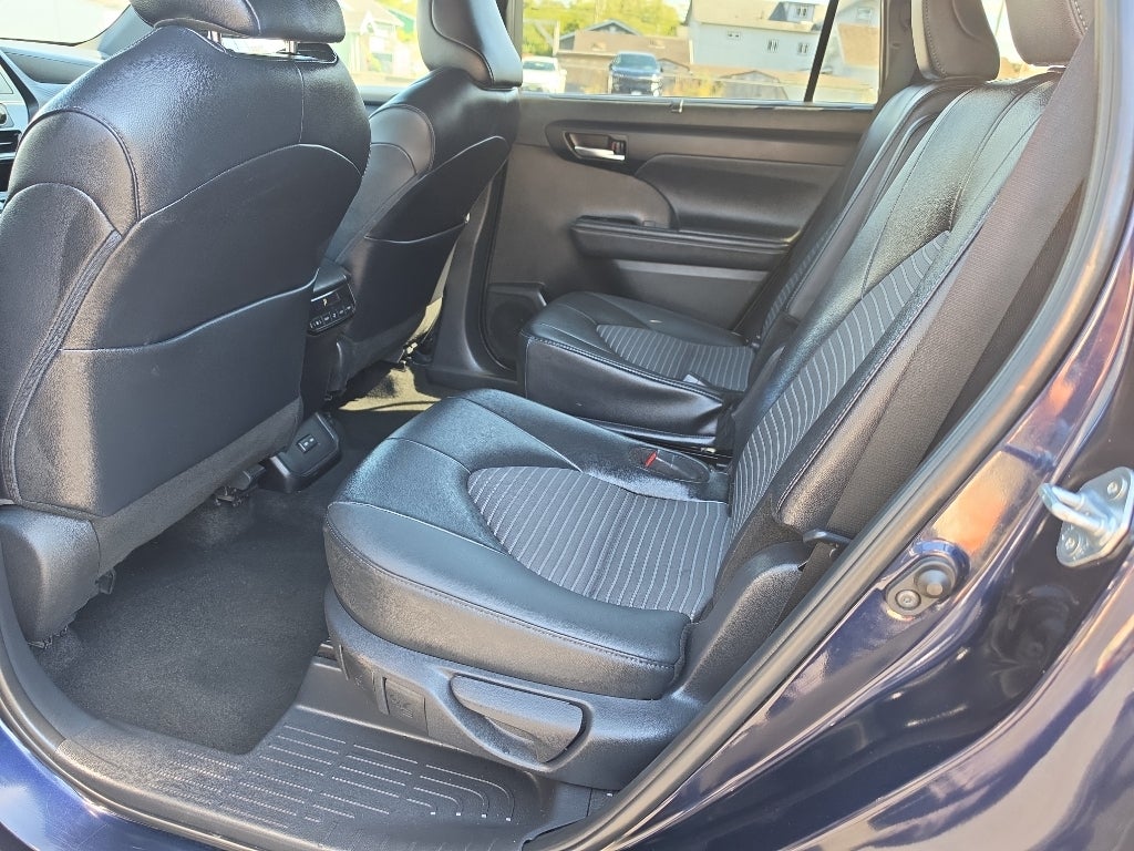 2025 Toyota Highlander LE