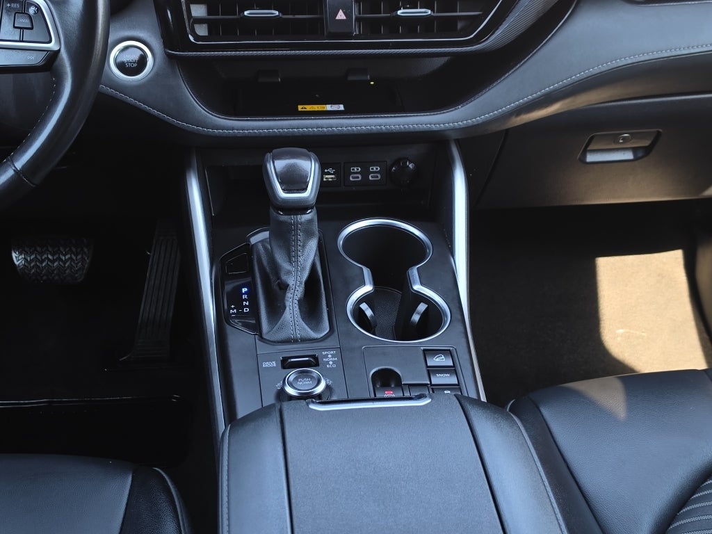 2025 Toyota Highlander LE