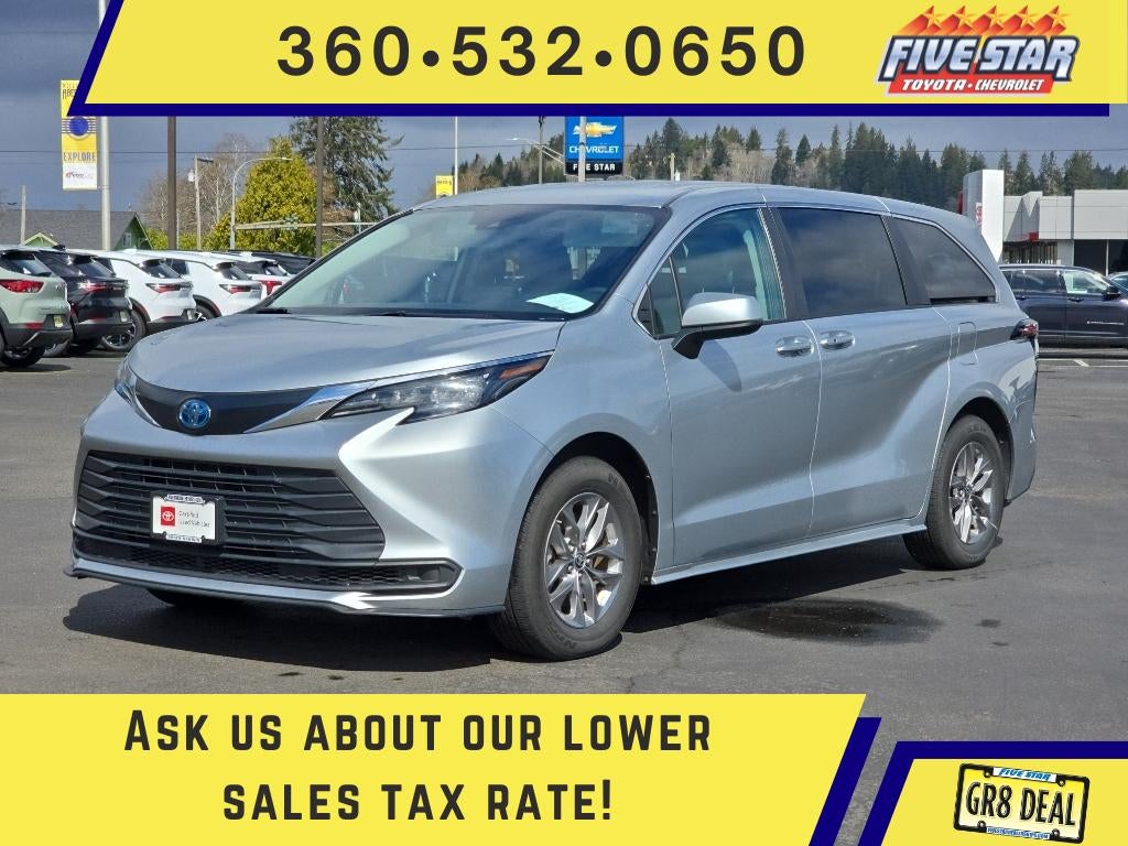 2024 Toyota Sienna LE