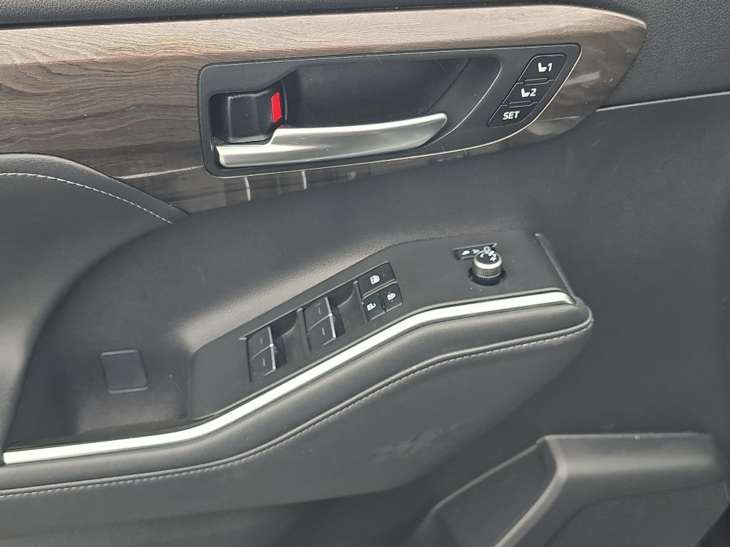 2023 Toyota Highlander Hybrid Limited