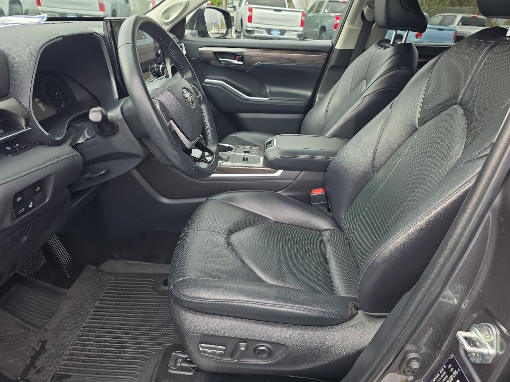 2023 Toyota Highlander Hybrid Limited