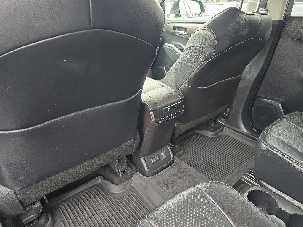 2023 Toyota Highlander Hybrid Limited