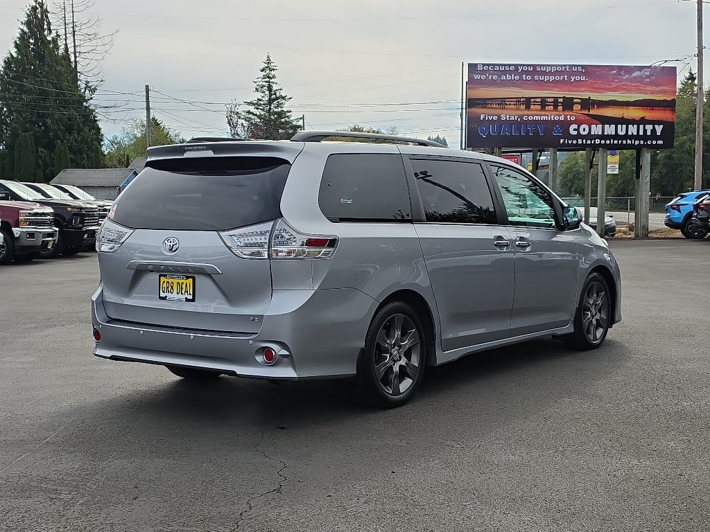 2015 Toyota Sienna SE