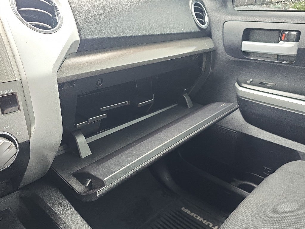 2014 Toyota Tundra 4WD Truck SR5