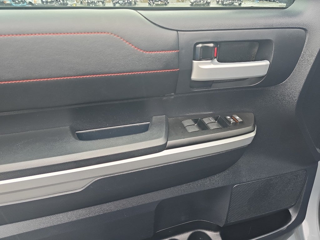 2017 Toyota Tundra 4WD SR5