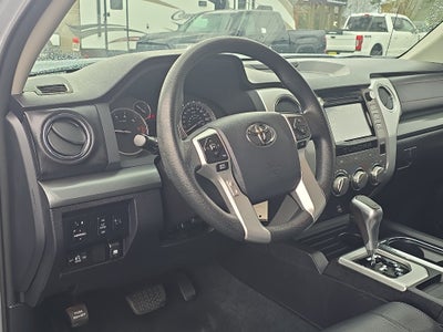 2017 Toyota Tundra 4WD SR5