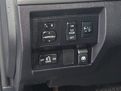 2017 Toyota Tundra 4WD SR5