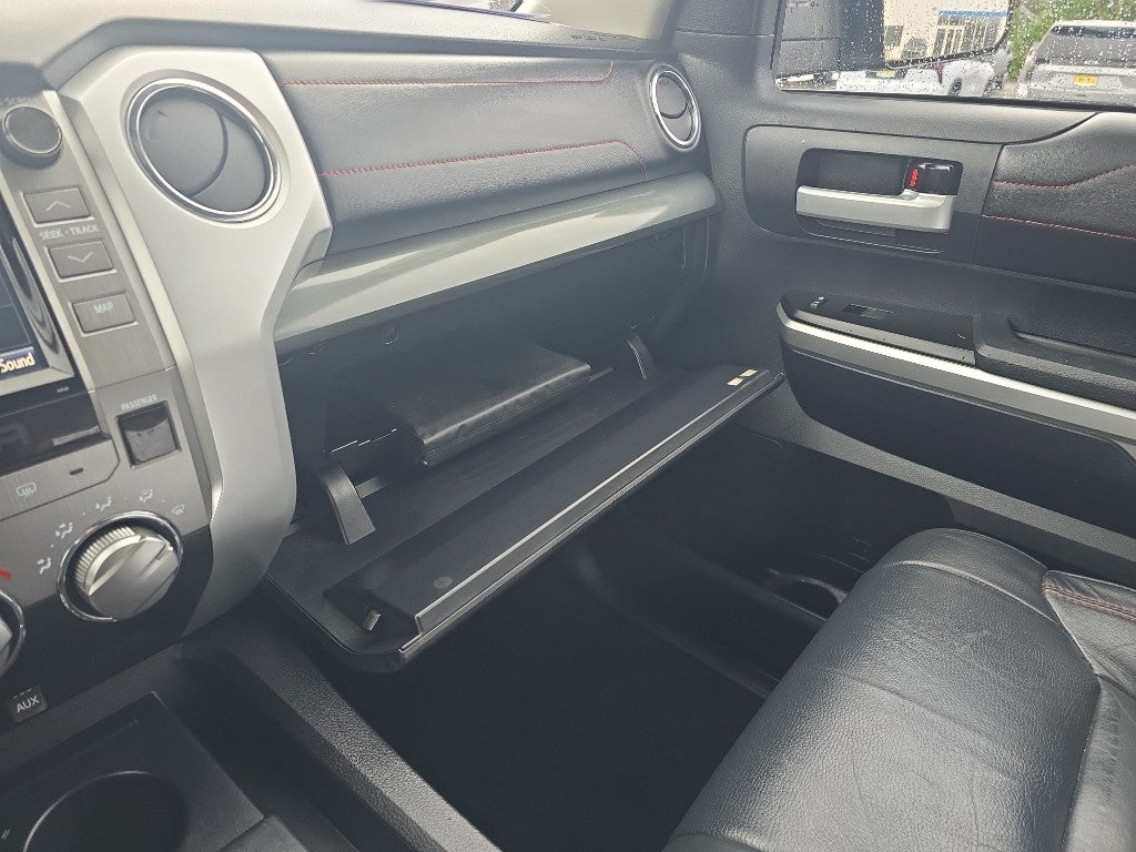 2017 Toyota Tundra 4WD SR5