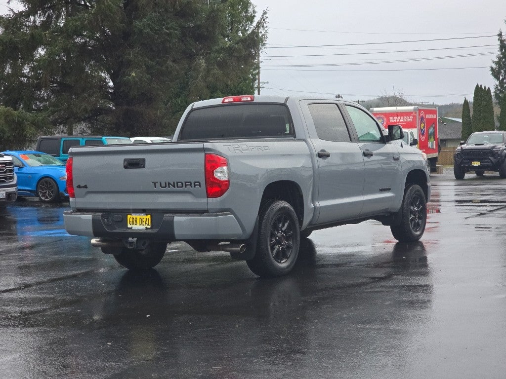 2017 Toyota Tundra 4WD SR5