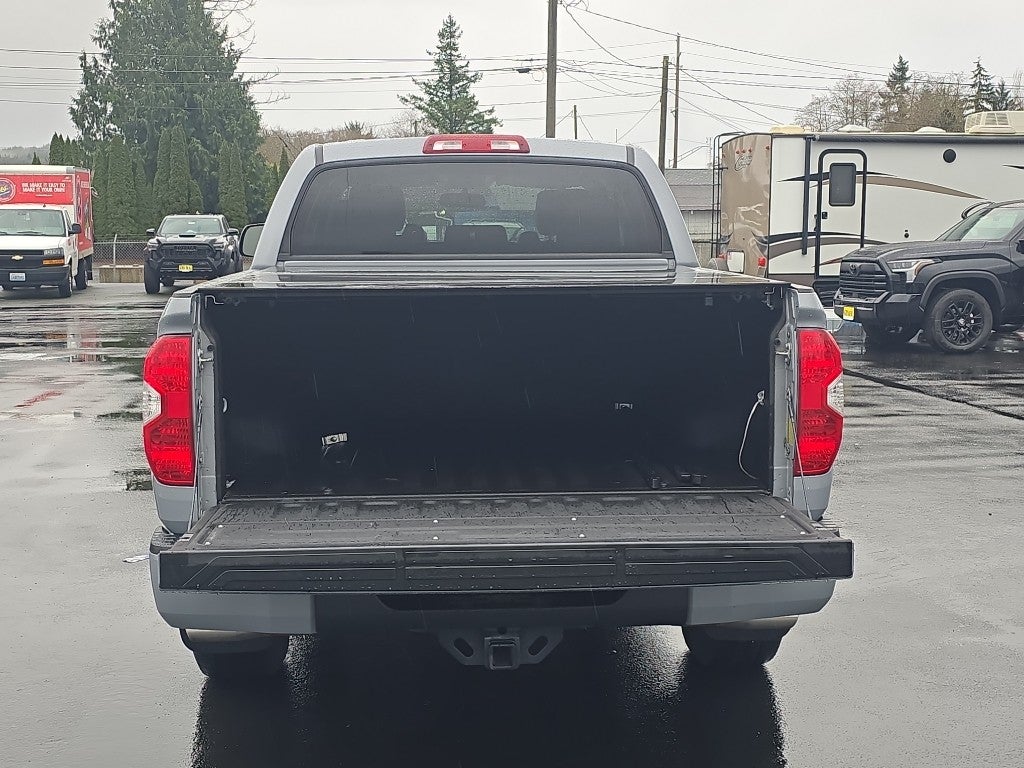 2017 Toyota Tundra 4WD SR5