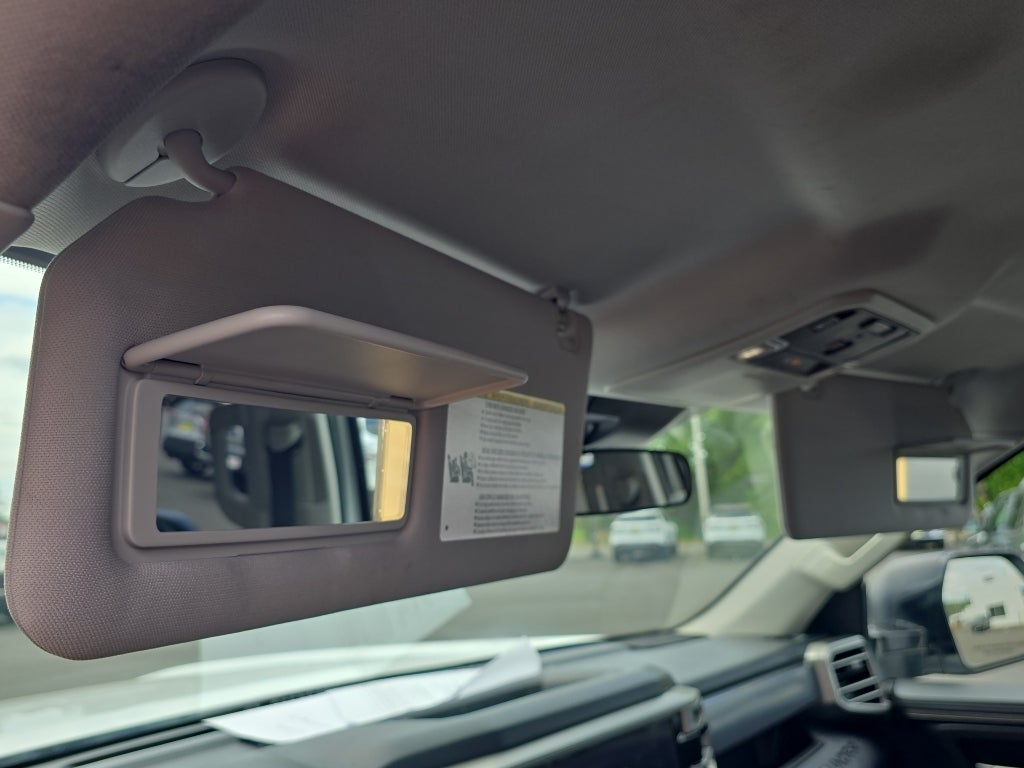 2022 Toyota Tundra 4WD SR5