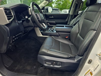 2022 Toyota Tundra 4WD SR5