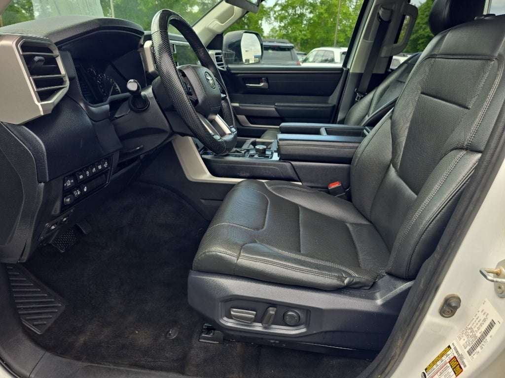 2022 Toyota Tundra 4WD SR5