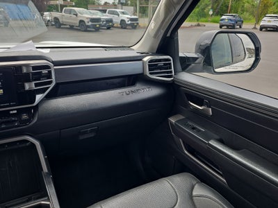 2022 Toyota Tundra 4WD SR5