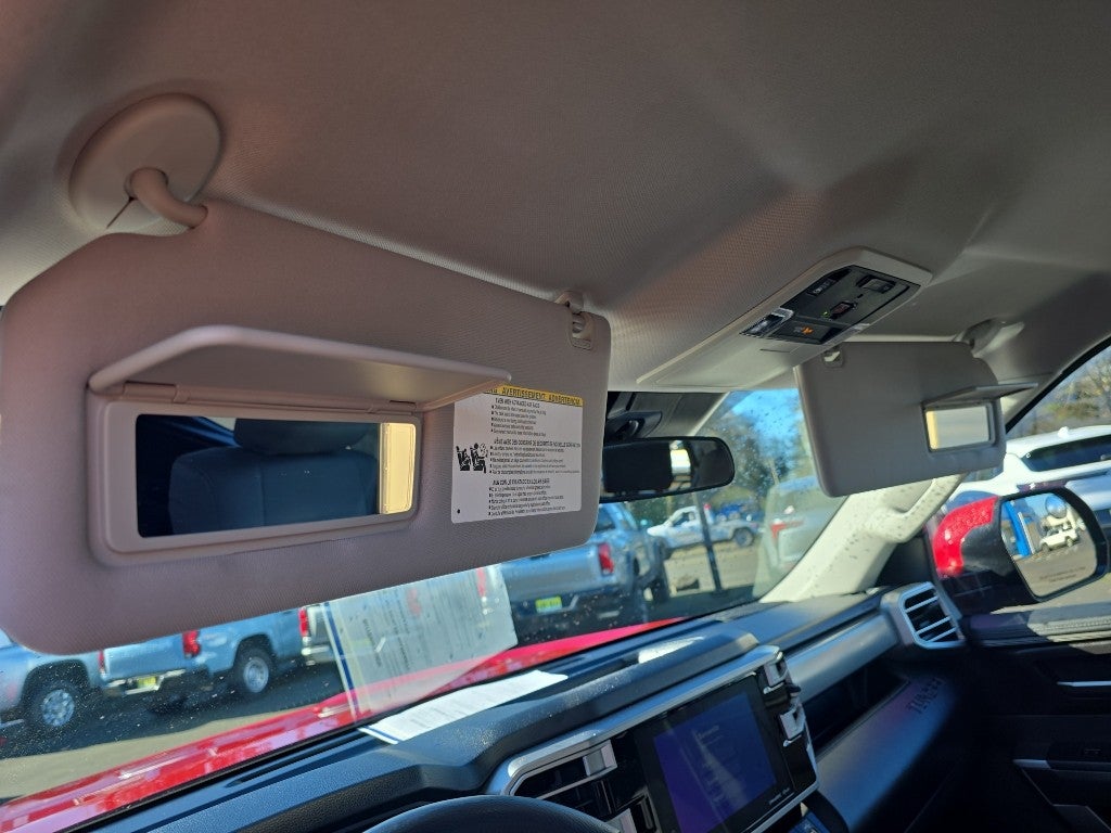 2022 Toyota Tundra 4WD SR5