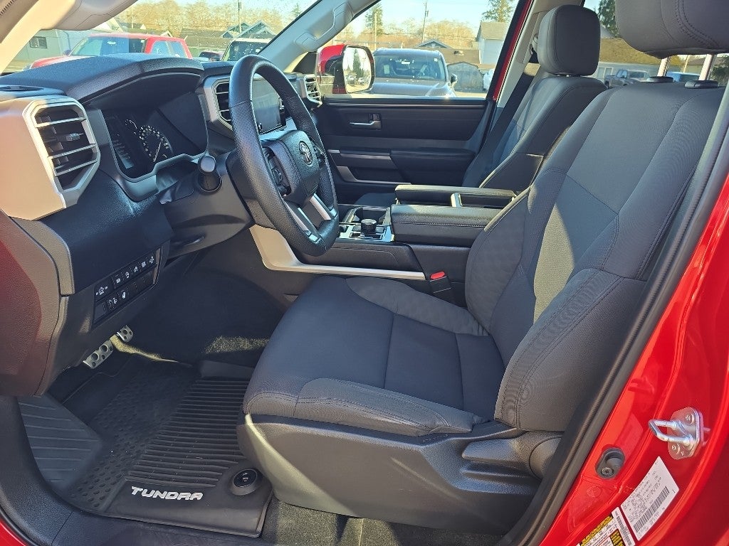 2022 Toyota Tundra 4WD SR5