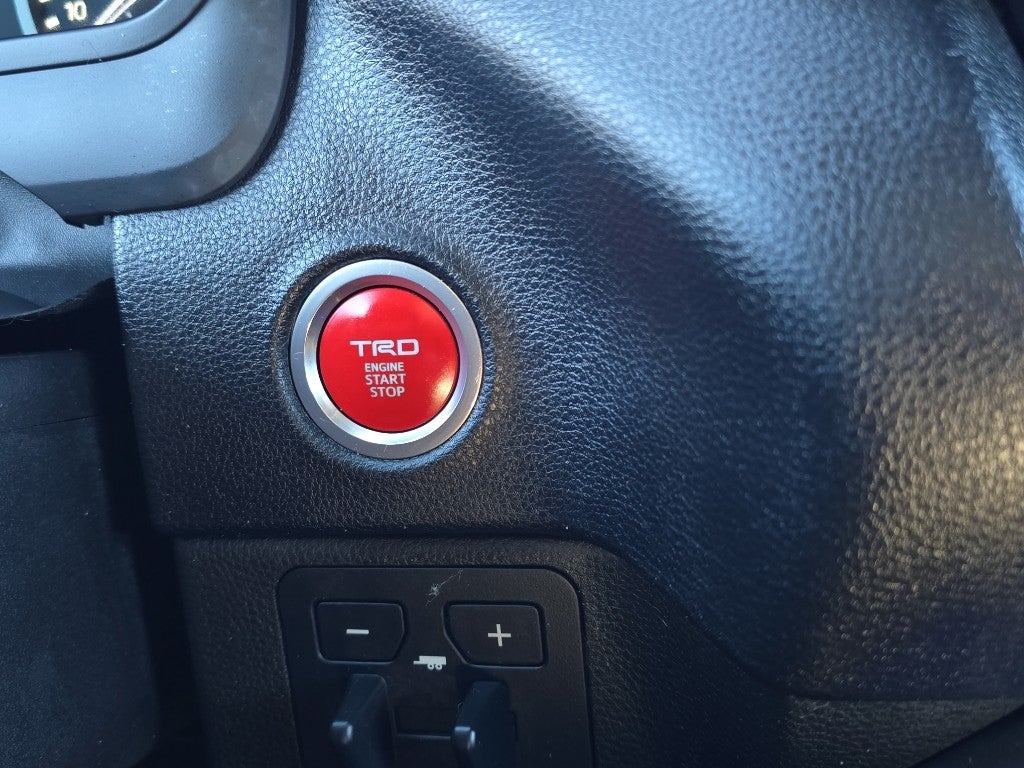 2022 Toyota Tundra 4WD SR5