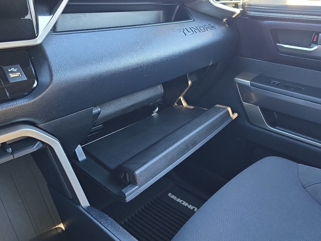 2022 Toyota Tundra 4WD SR5