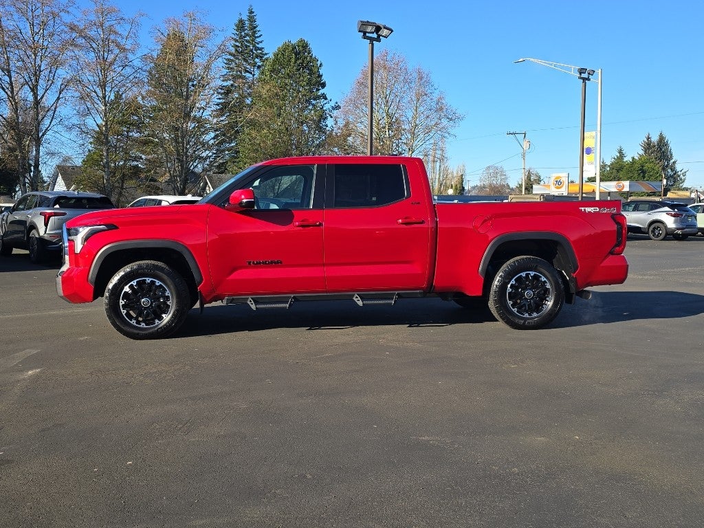2022 Toyota Tundra 4WD SR5