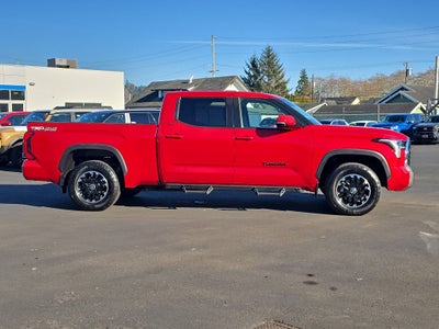 2022 Toyota Tundra 4WD SR5