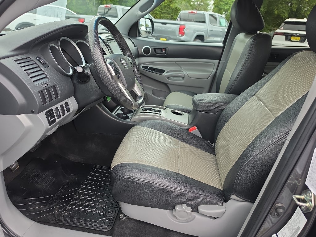 2014 Toyota Tacoma Base