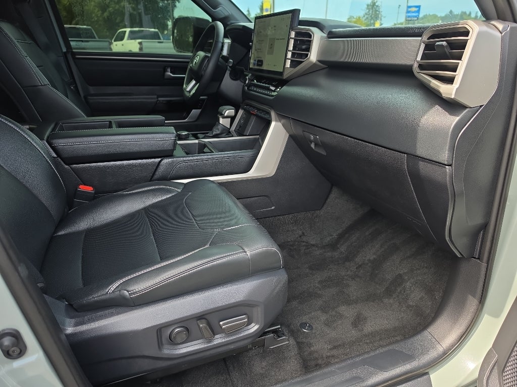2026 Toyota Tundra Limited CrewMax 5.5' Bed