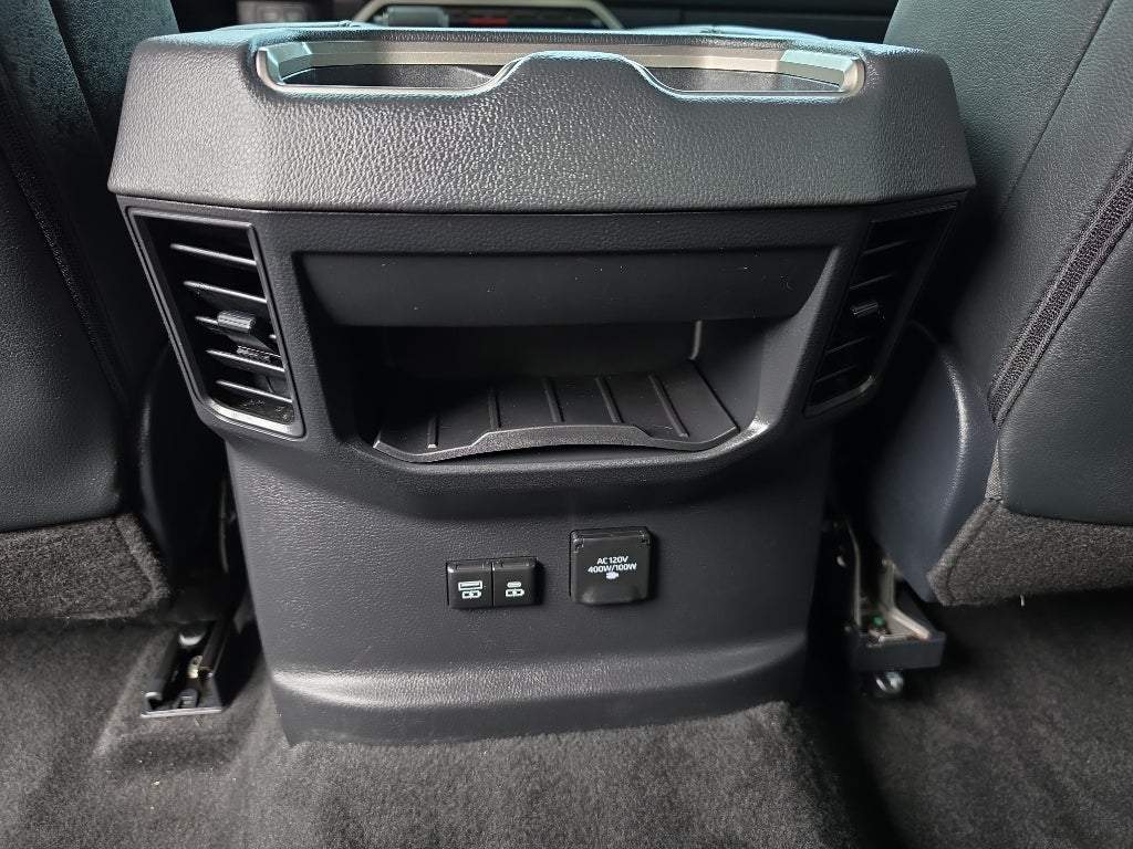 2026 Toyota Tundra Limited CrewMax 5.5' Bed
