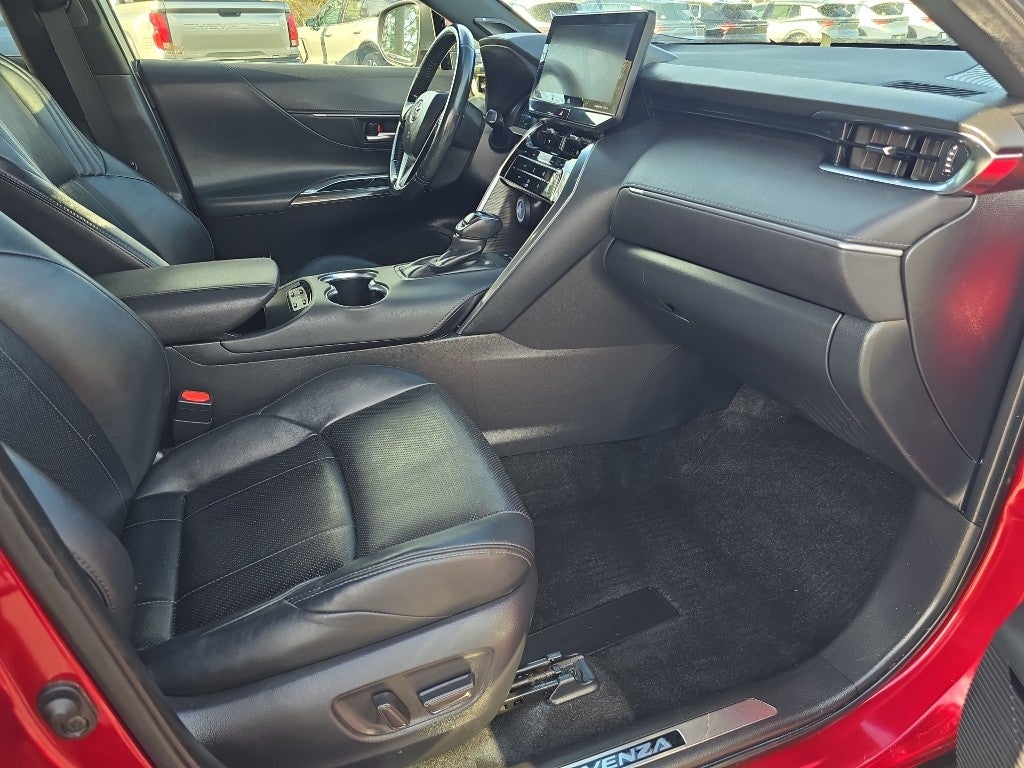 2021 Toyota Venza LE