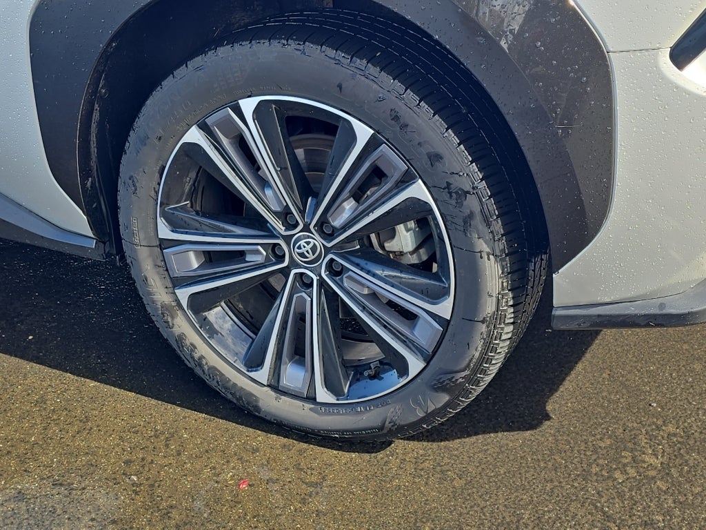 2024 Toyota bZ4X XLE