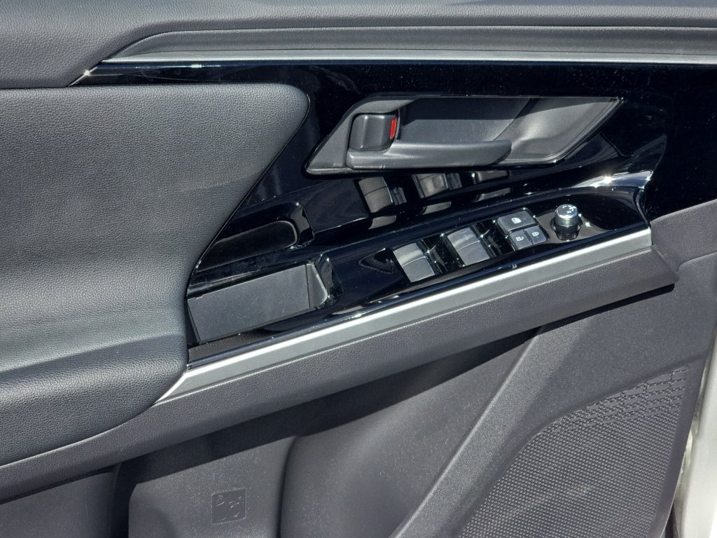 2024 Toyota bZ4X XLE