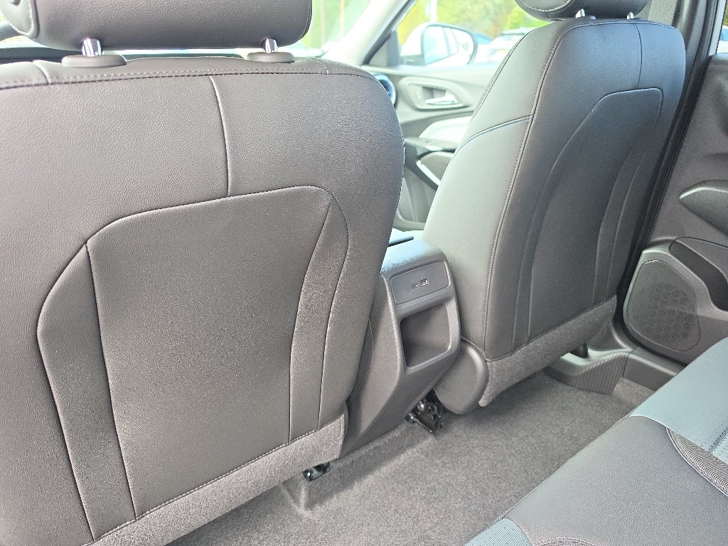 2026 Chevrolet Trax LT - Photo 18