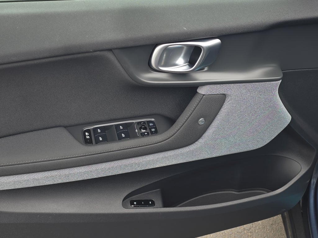 2021 POLESTAR 2 Launch Edition