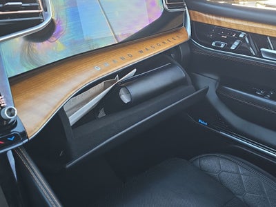 2022 Jeep Grand Wagoneer Series III