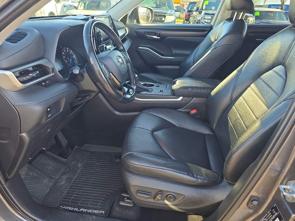 2020 Toyota Highlander Hybrid XLE