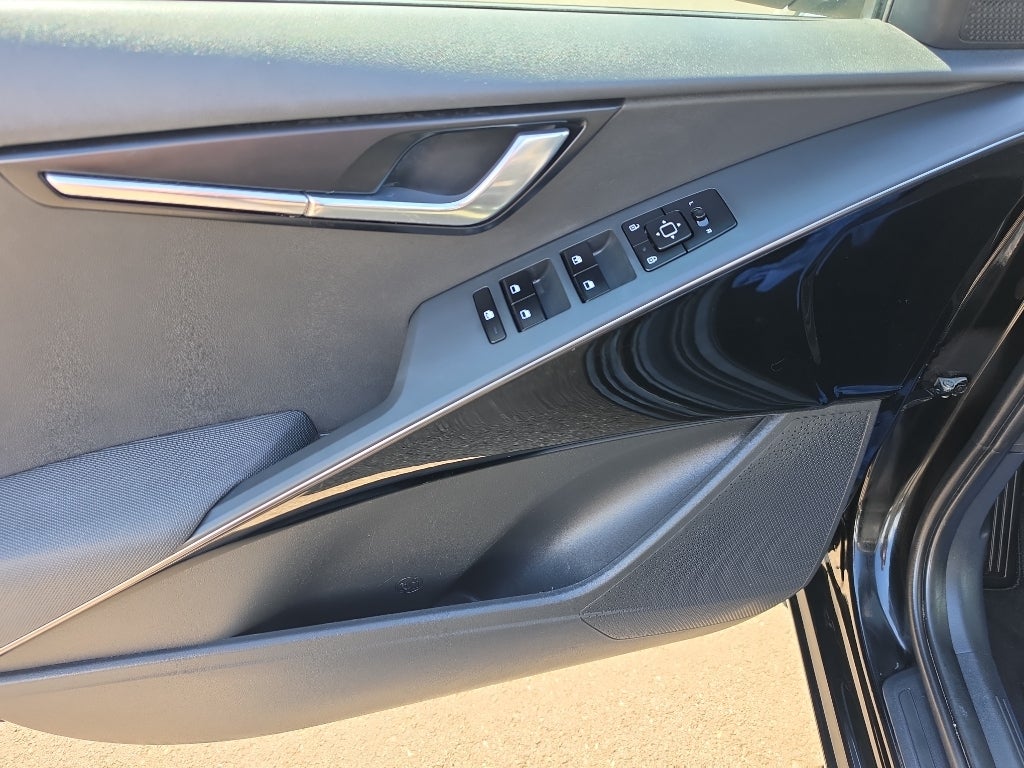 2024 Kia Niro EX