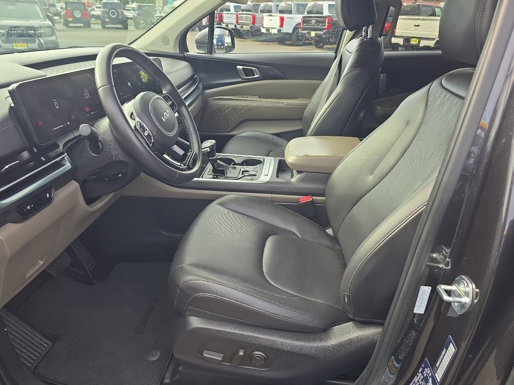 2025 Kia Carnival MPV LX