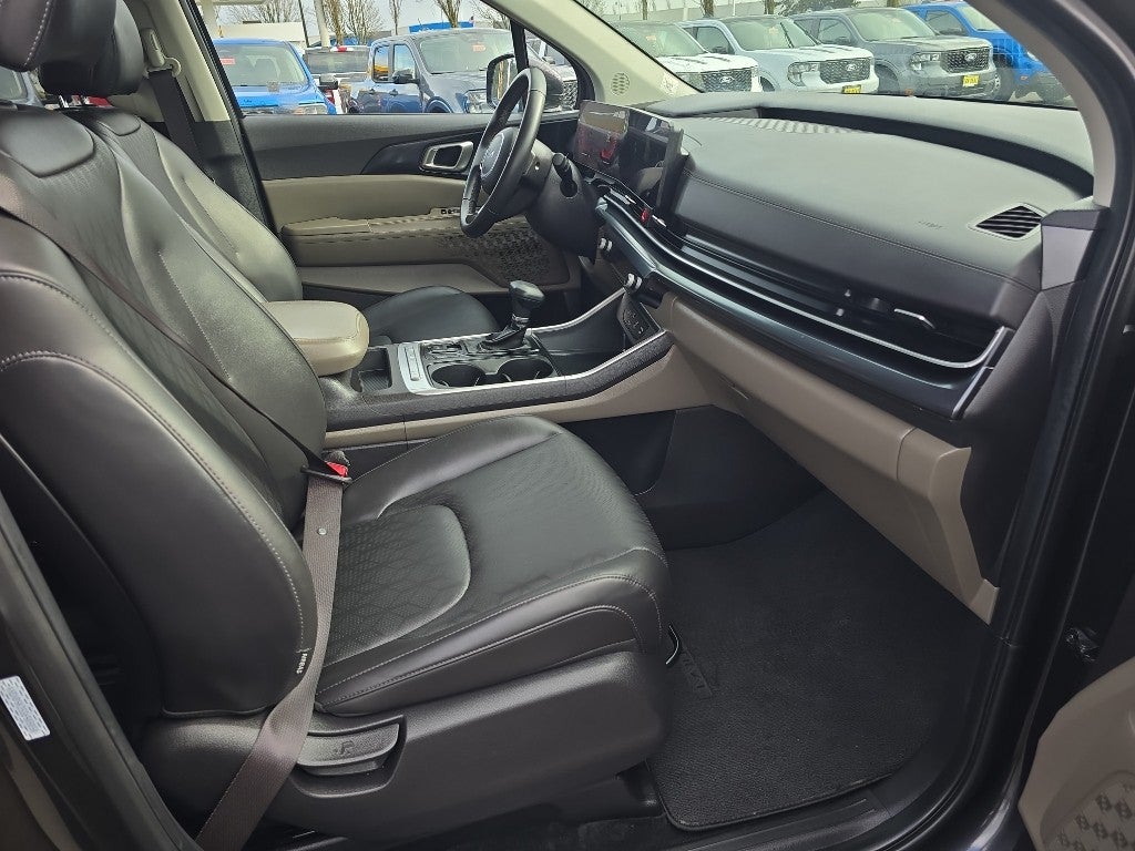 2025 Kia Carnival MPV LX