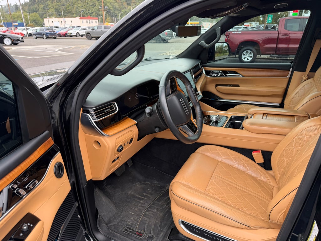 2023 Jeep Grand Wagoneer L Series III