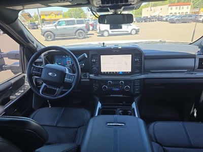 2025 Ford F-250 Super Duty Platinum