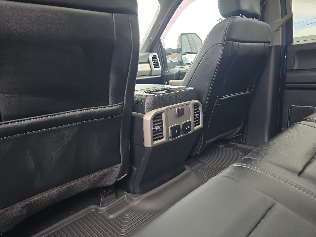 2020 Ford F-350 Super Duty LARIAT