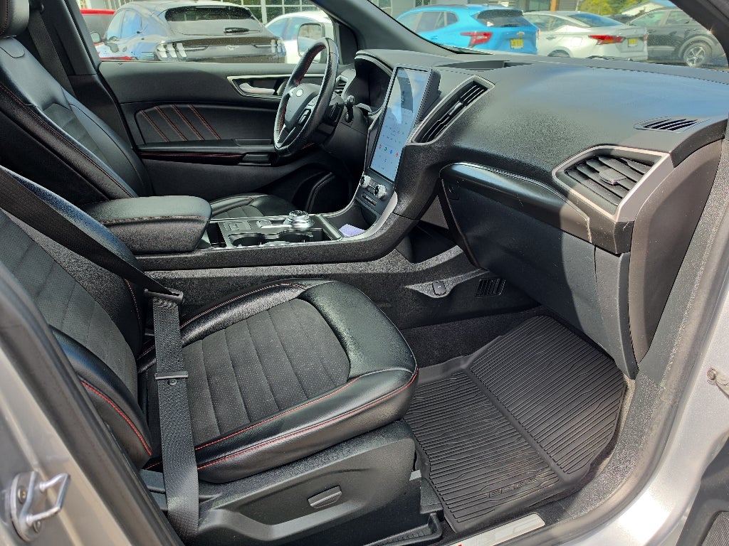 2022 Ford Edge ST-Line
