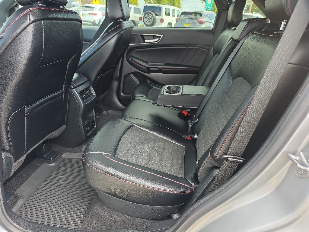 2022 Ford Edge ST-Line