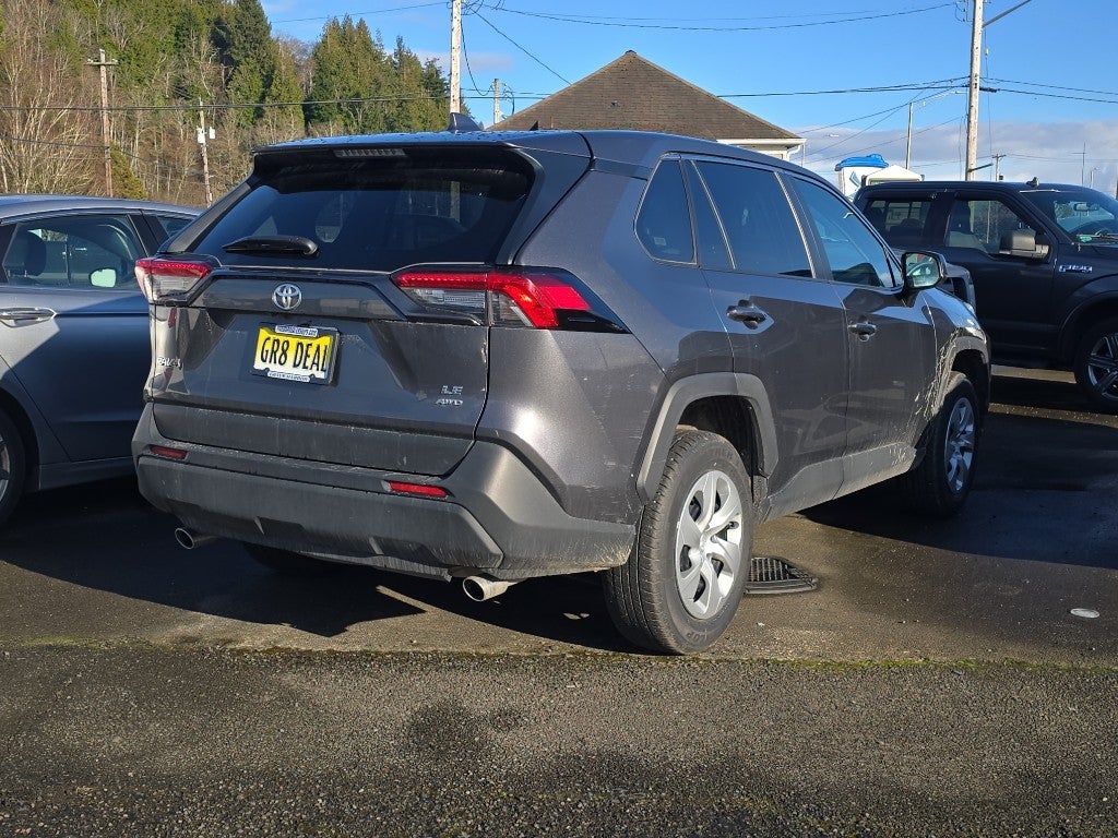 2025 Toyota RAV4 LE
