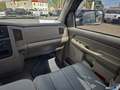 2004 Dodge Ram Pickup 3500 SLT